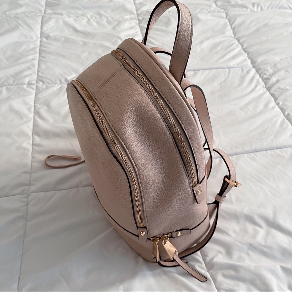 Michael Kors Rhea medium zip leather backpack - pink - Picture 5 of 9
